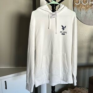 American Eagle Sweatshirt, Large
